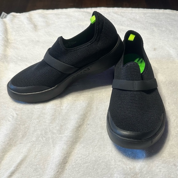OOFOS Shoes - OOGOS recovery Slip on comfort shoe